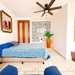 Habitaciones Hvuz, Centro
