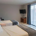 Quieto Hotel Suites