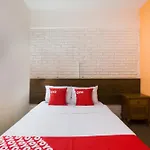 OYO Hotel Maria Teresa Inn