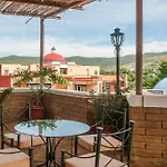 Hotel Las Cupulas