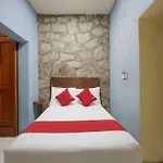 OYO Posada Villa Maria