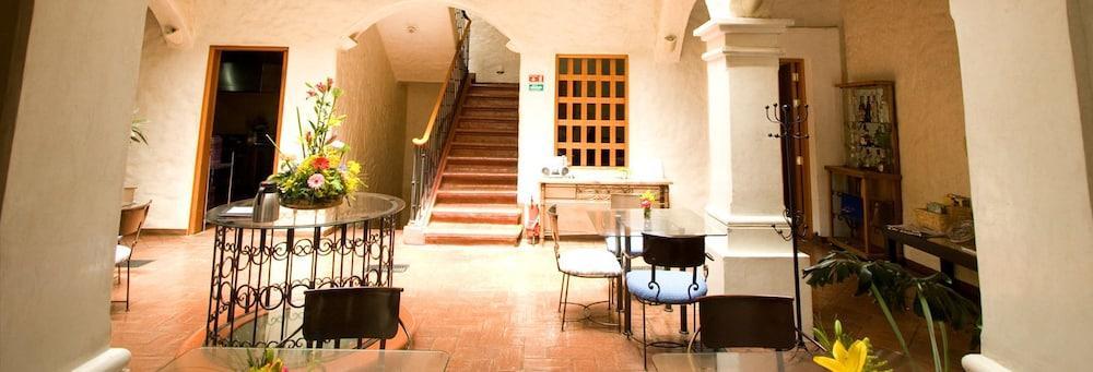 Casa Catrina Hotel