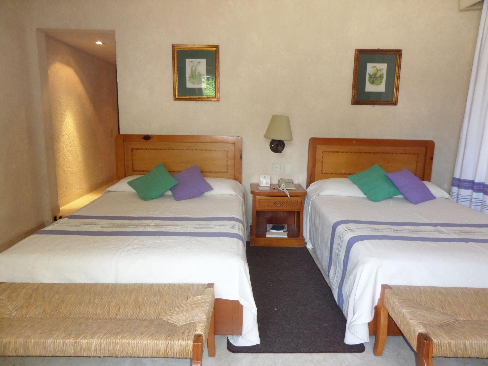 Hotel Marques Del Valle 3*