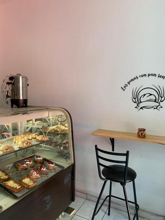Hostal Chocolate *