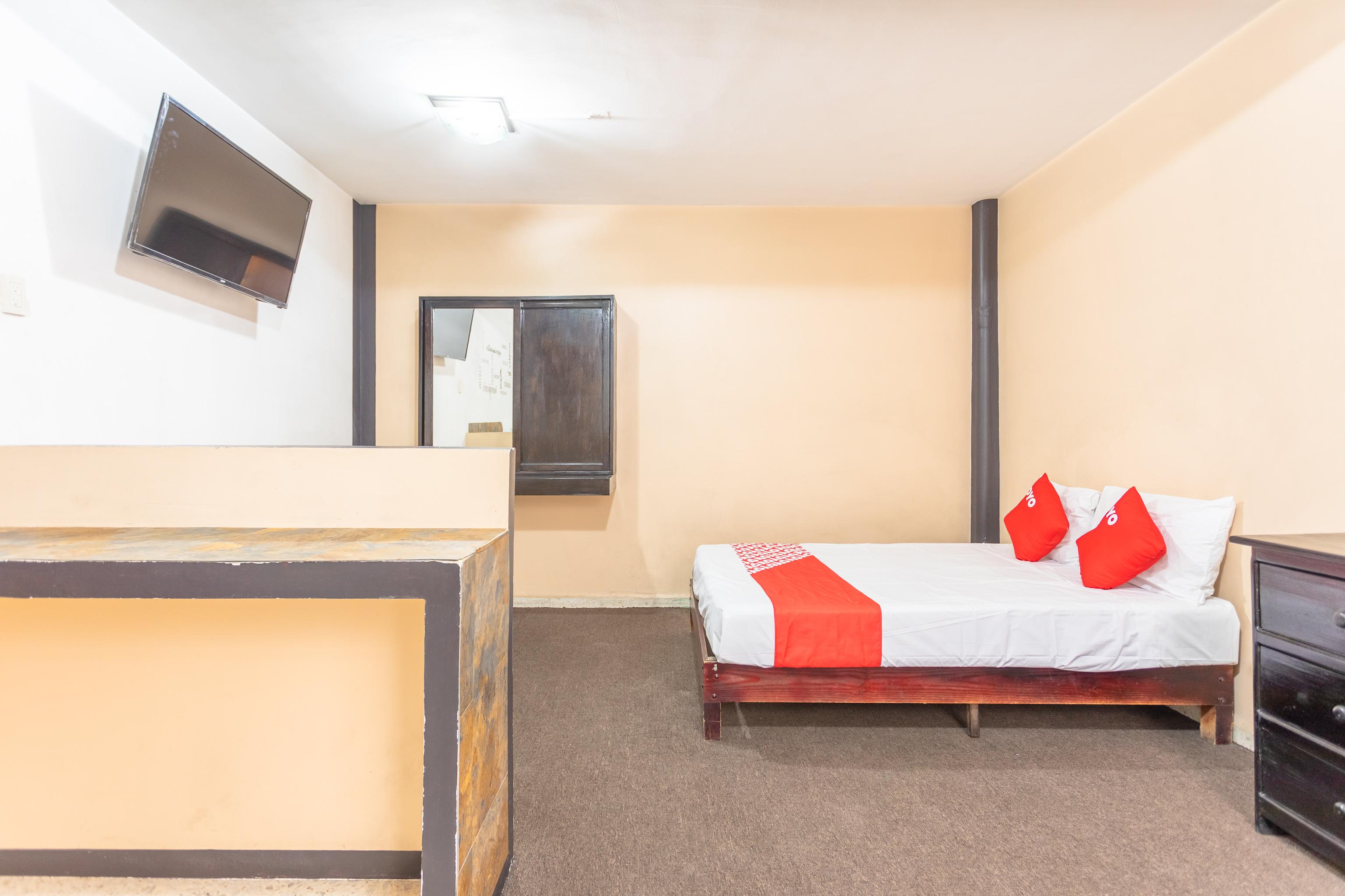 Hotel Oyo Emperador Oaxaca