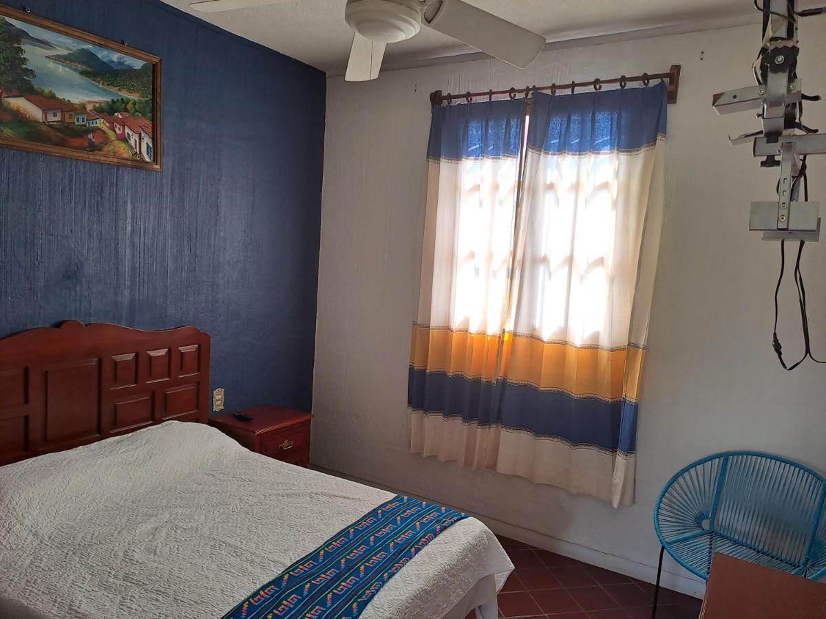 Casa Refugio Budget House 8 & 9 Bathrooms Holiday home