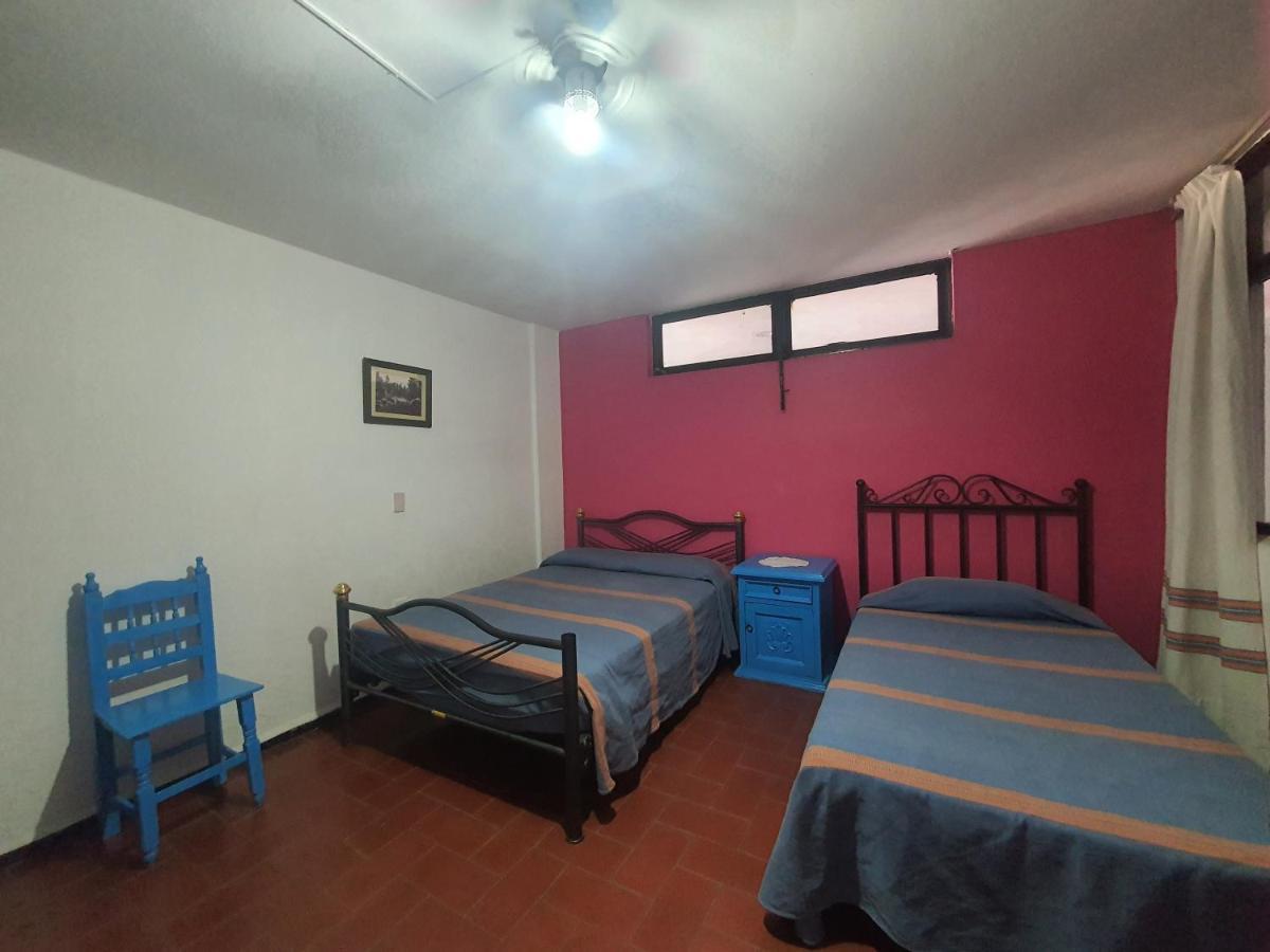 Casa California Centro Hotel *