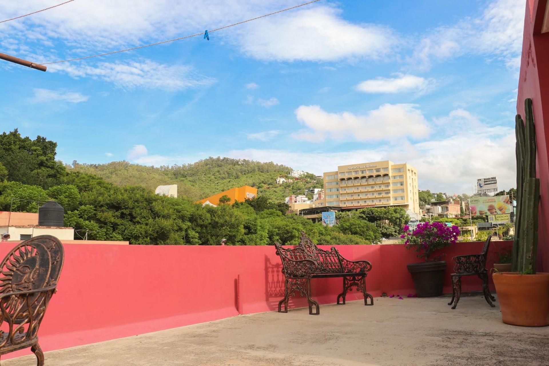Anda Nomad Guest house *
