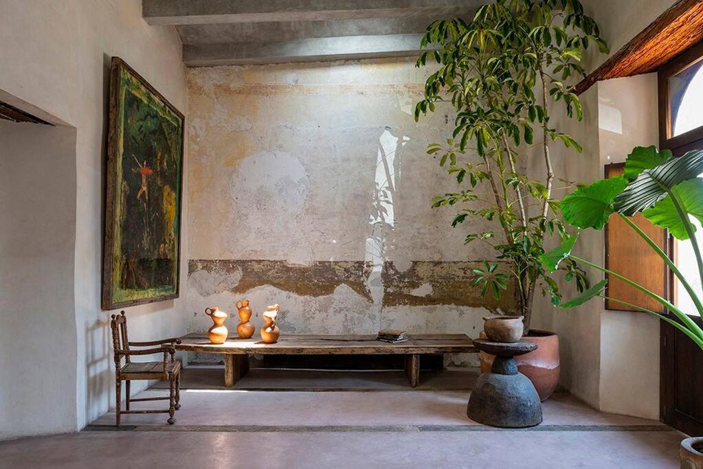 Architectural House In De Juarez Holiday home *