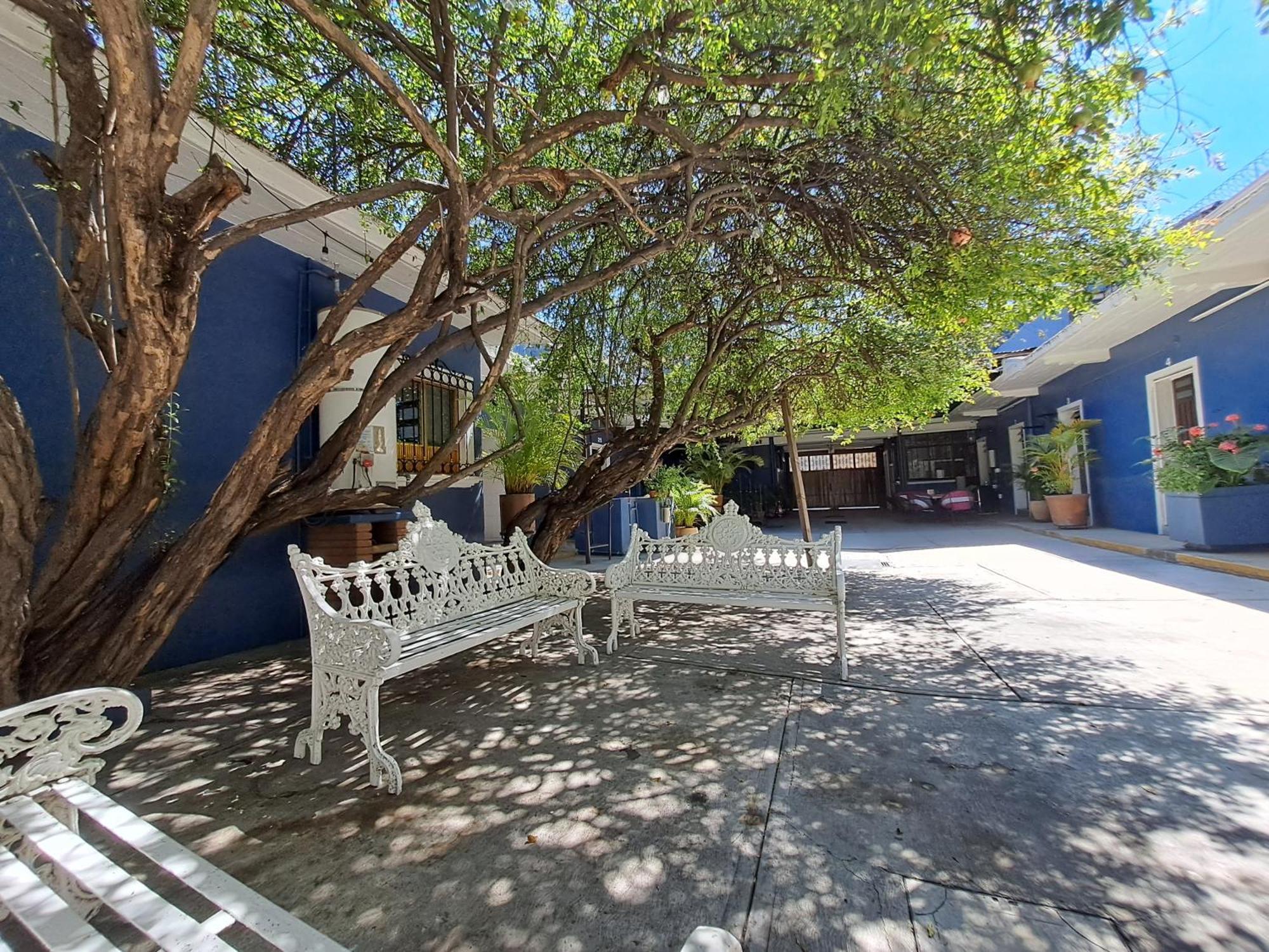 Casa Refugio Budget House 8 & 9 Bathrooms Holiday home