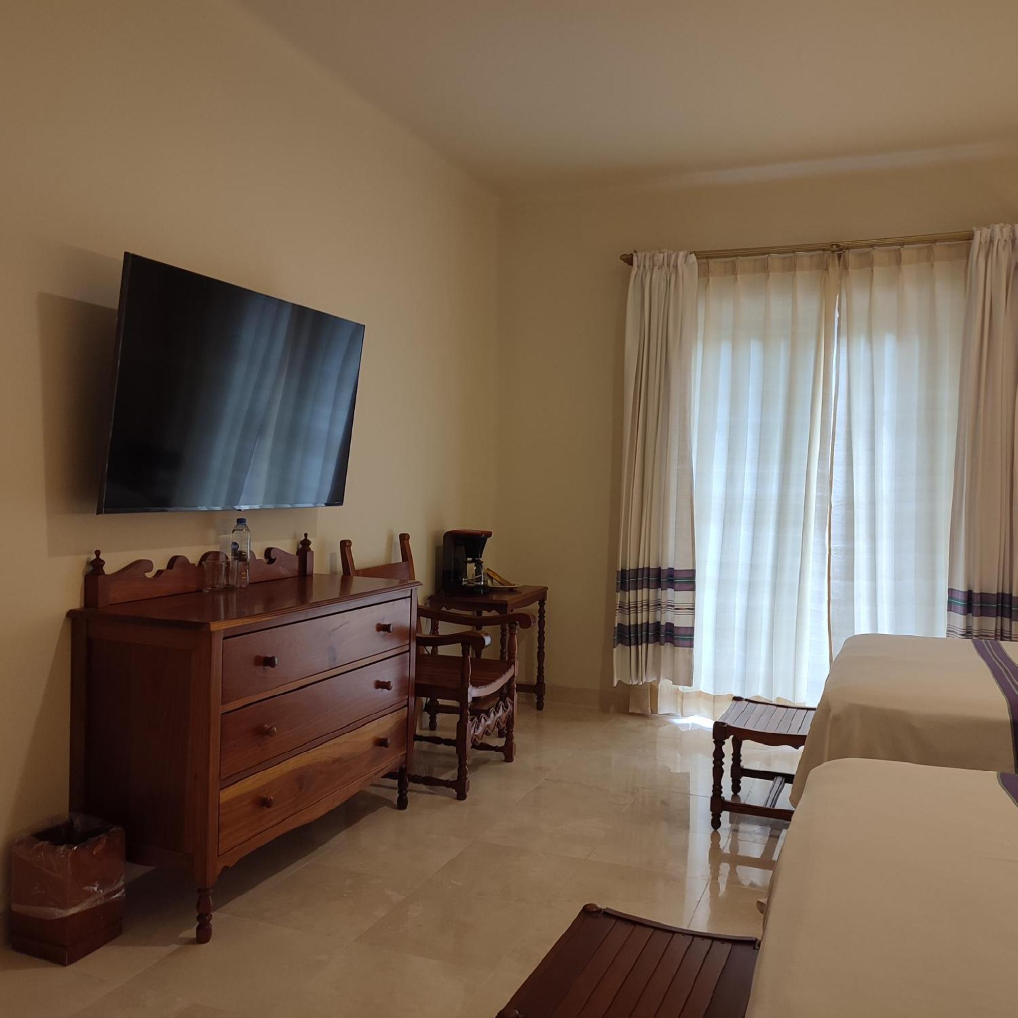 Hotel Marques Del Valle