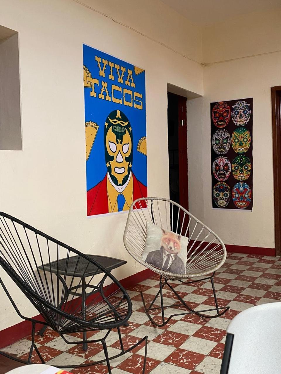 Mil Mascaras Guest house *