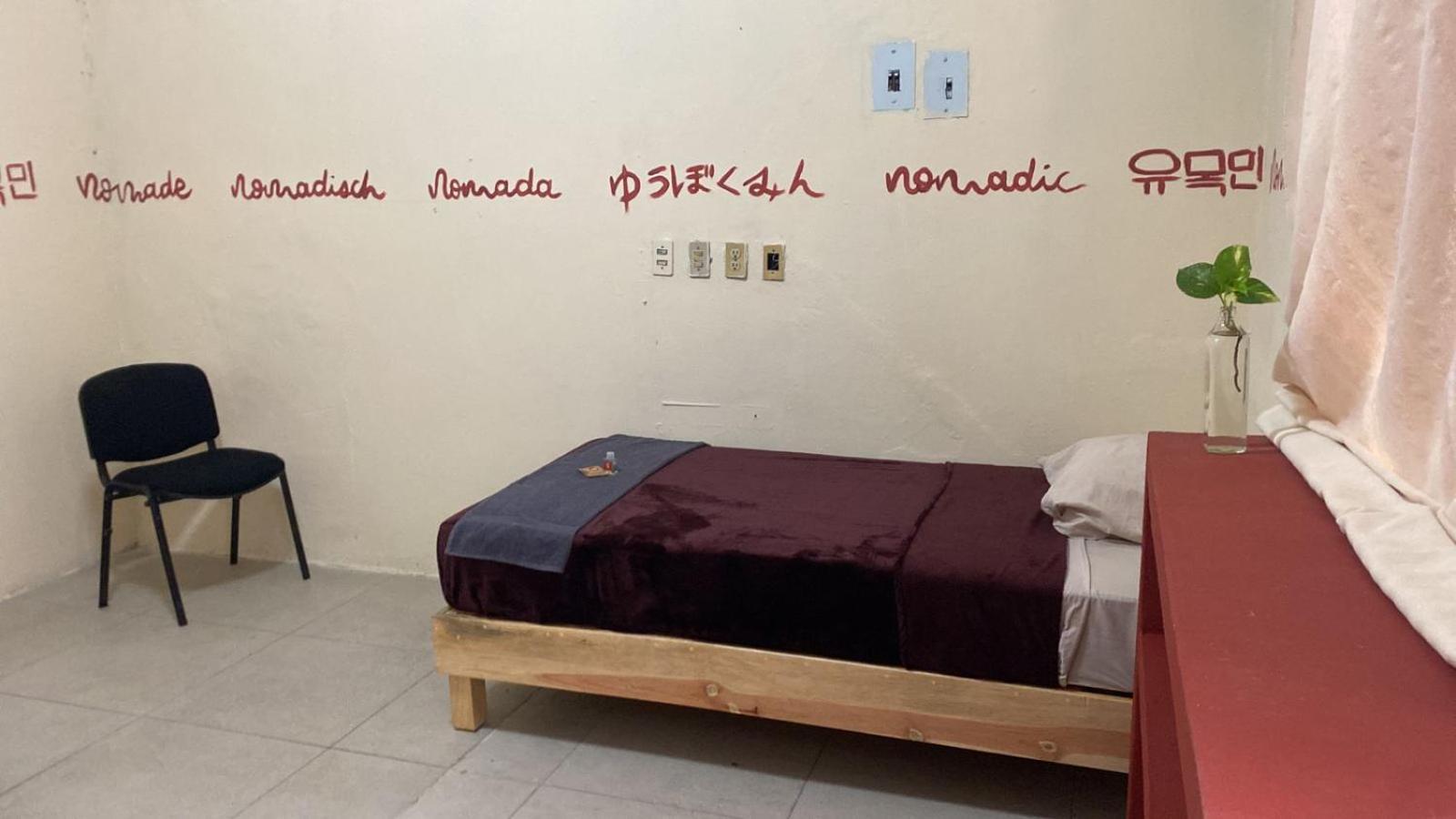 Hostal Nomada - Vive Nomada! *