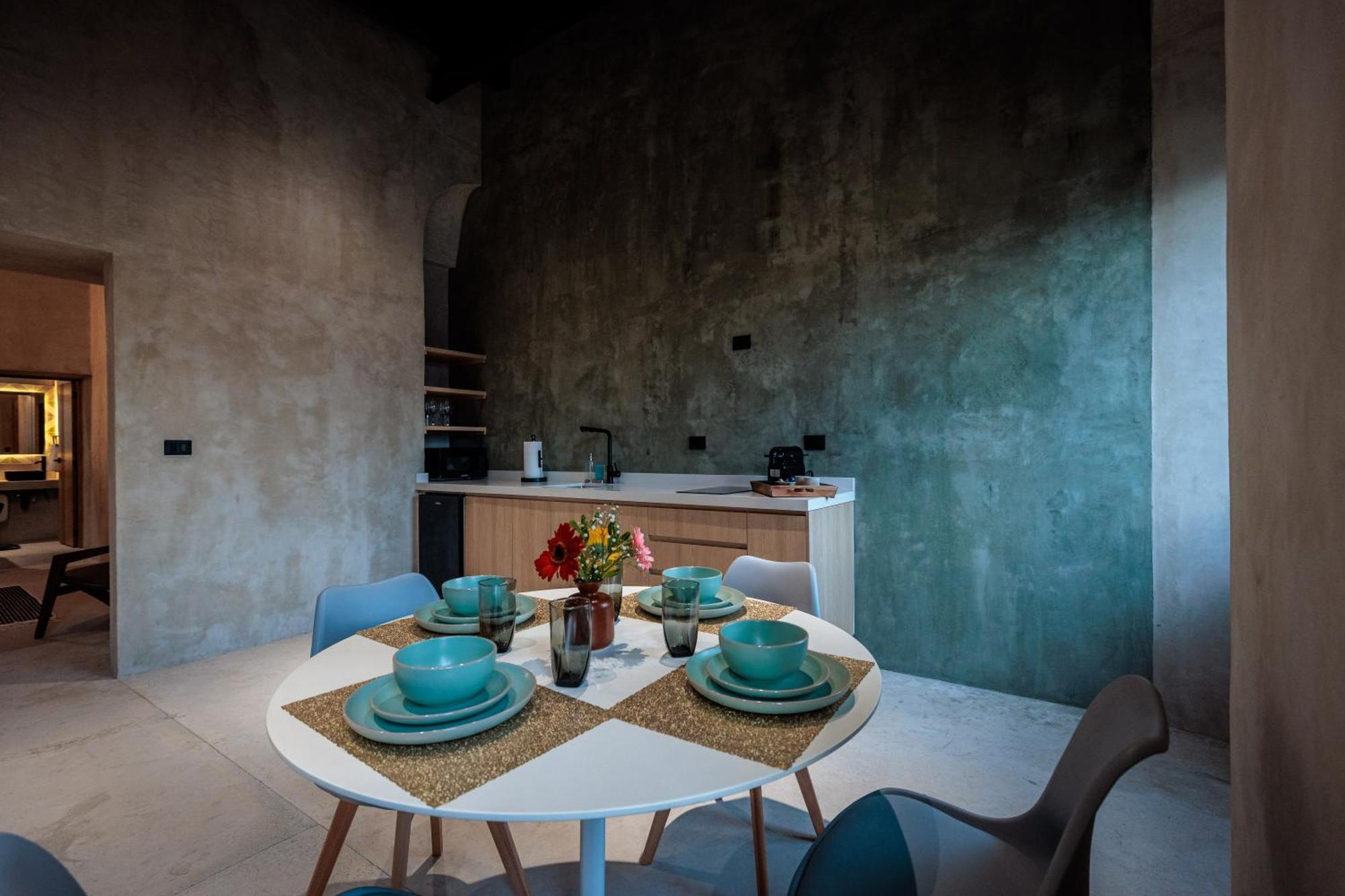 Casa 1800 Boutique Center Based Hotel *