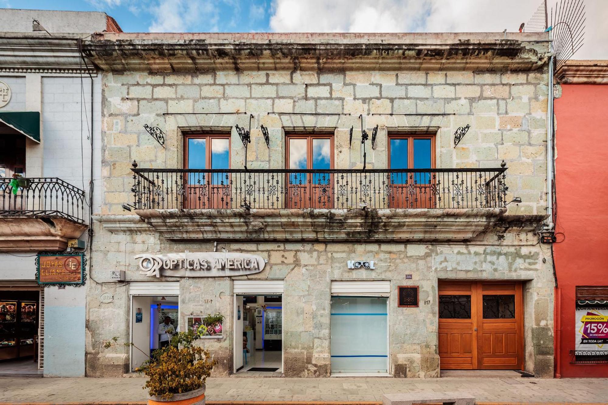 Casa 1800 Boutique Center Based Hotel