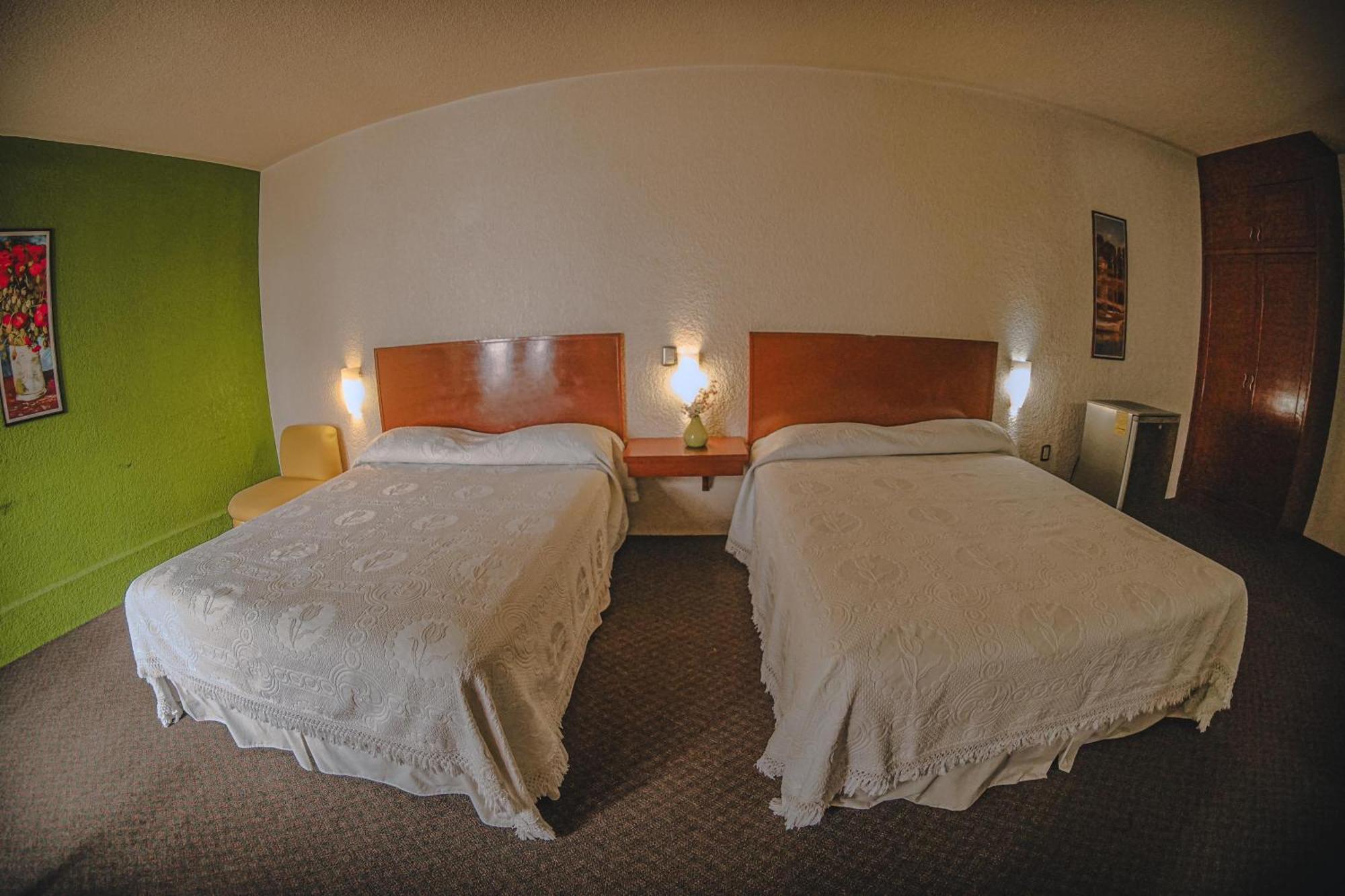Q Hotel