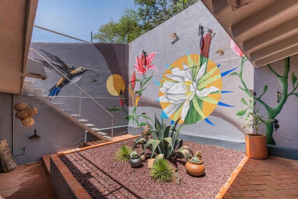 Casa Tipton - Artsy In The
