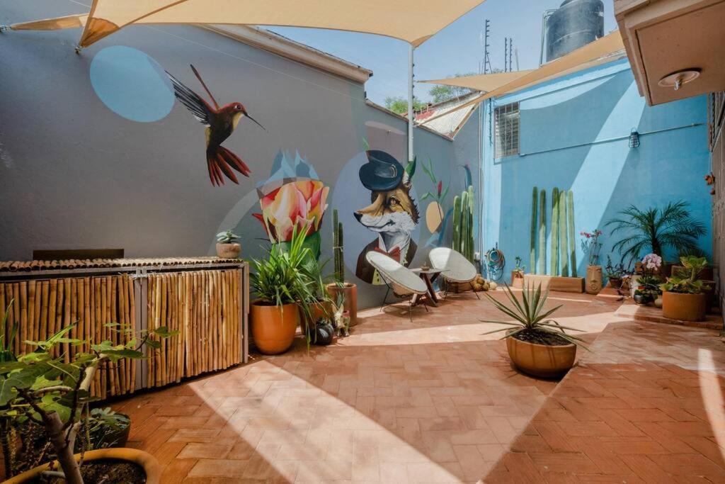 Casa Tipton - Artsy In The Villa *
