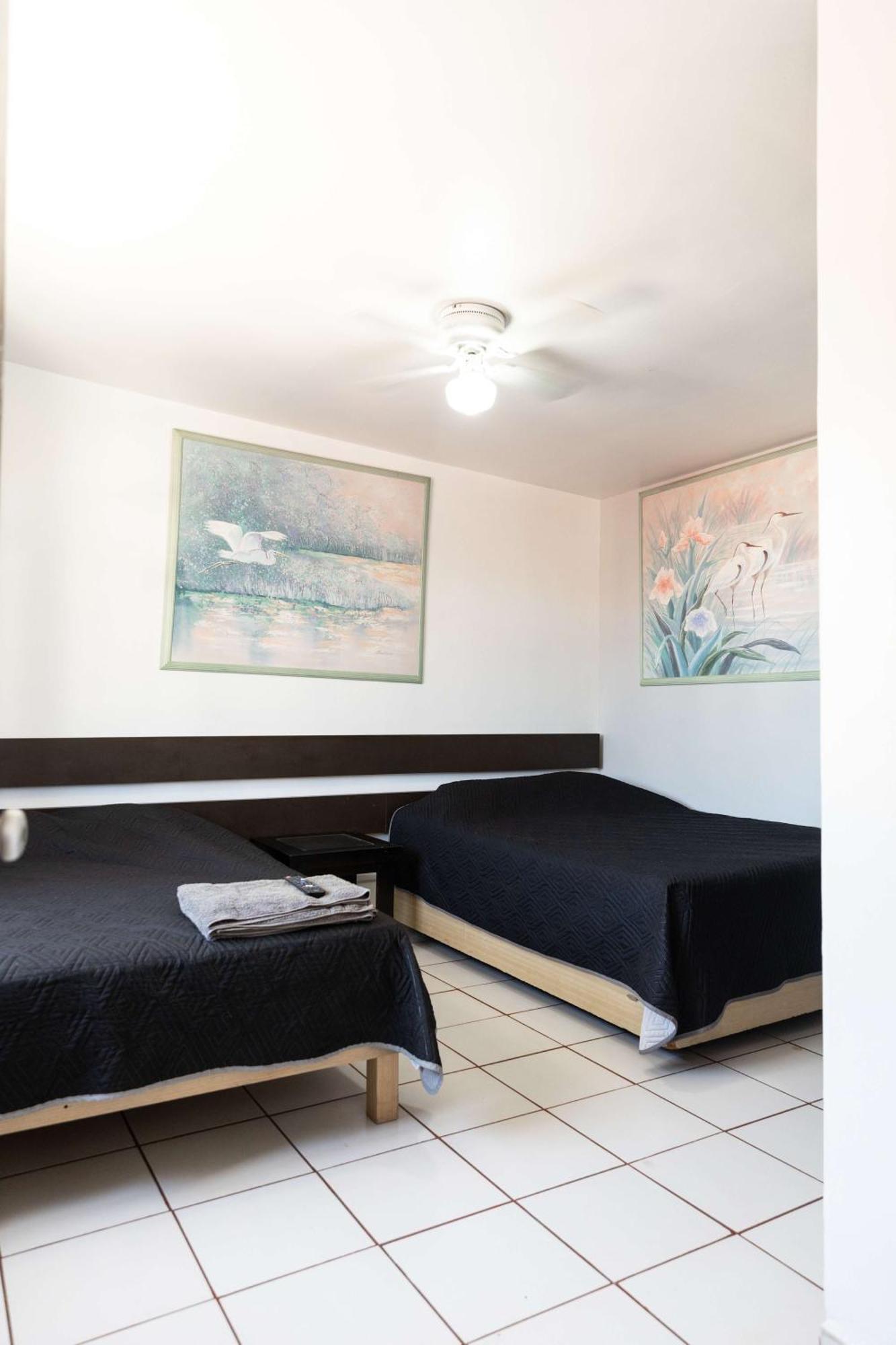 Bohemian In With 2 Bedrooms Apartment *