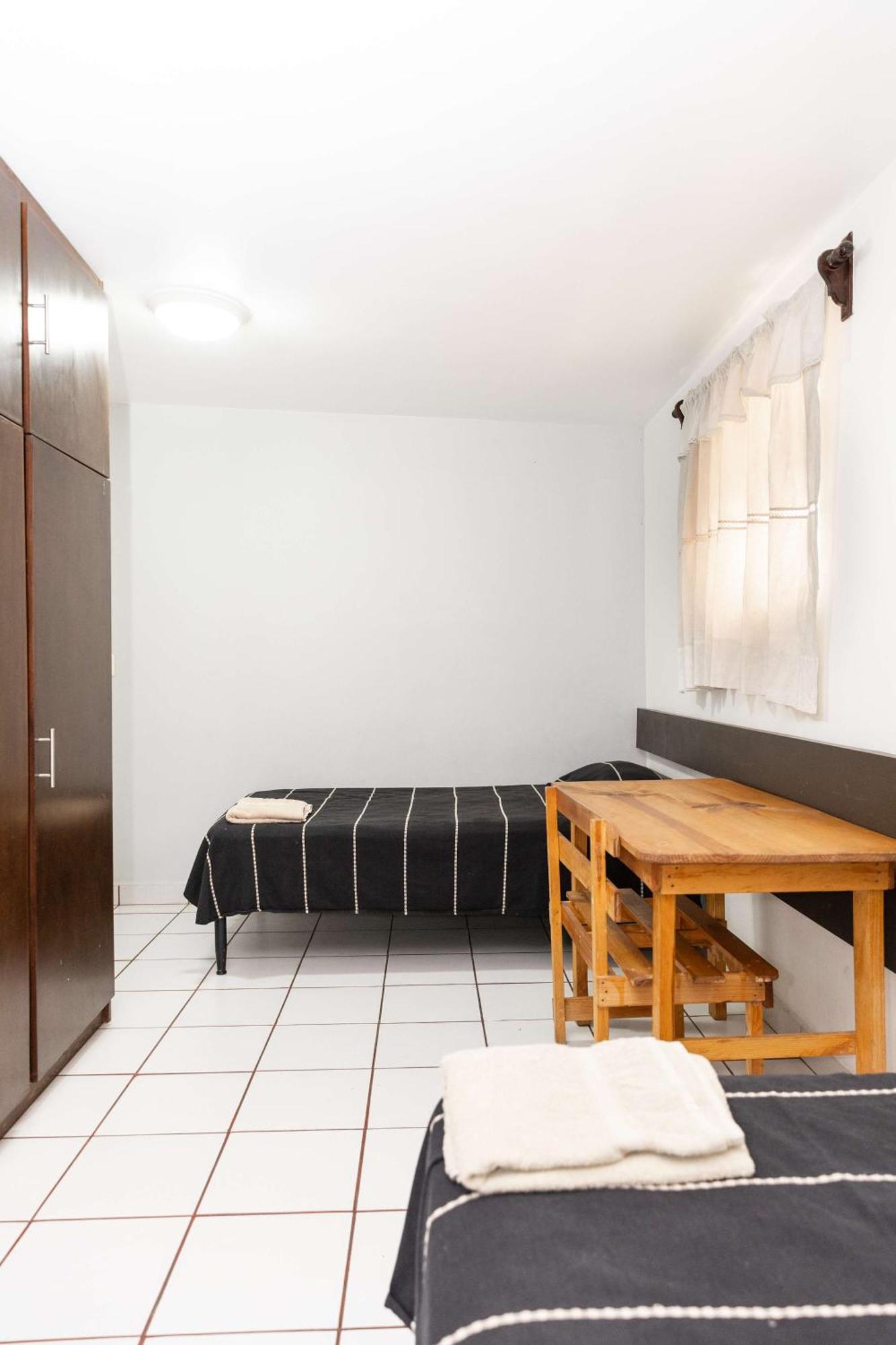 Bohemian In With 2 Bedrooms *