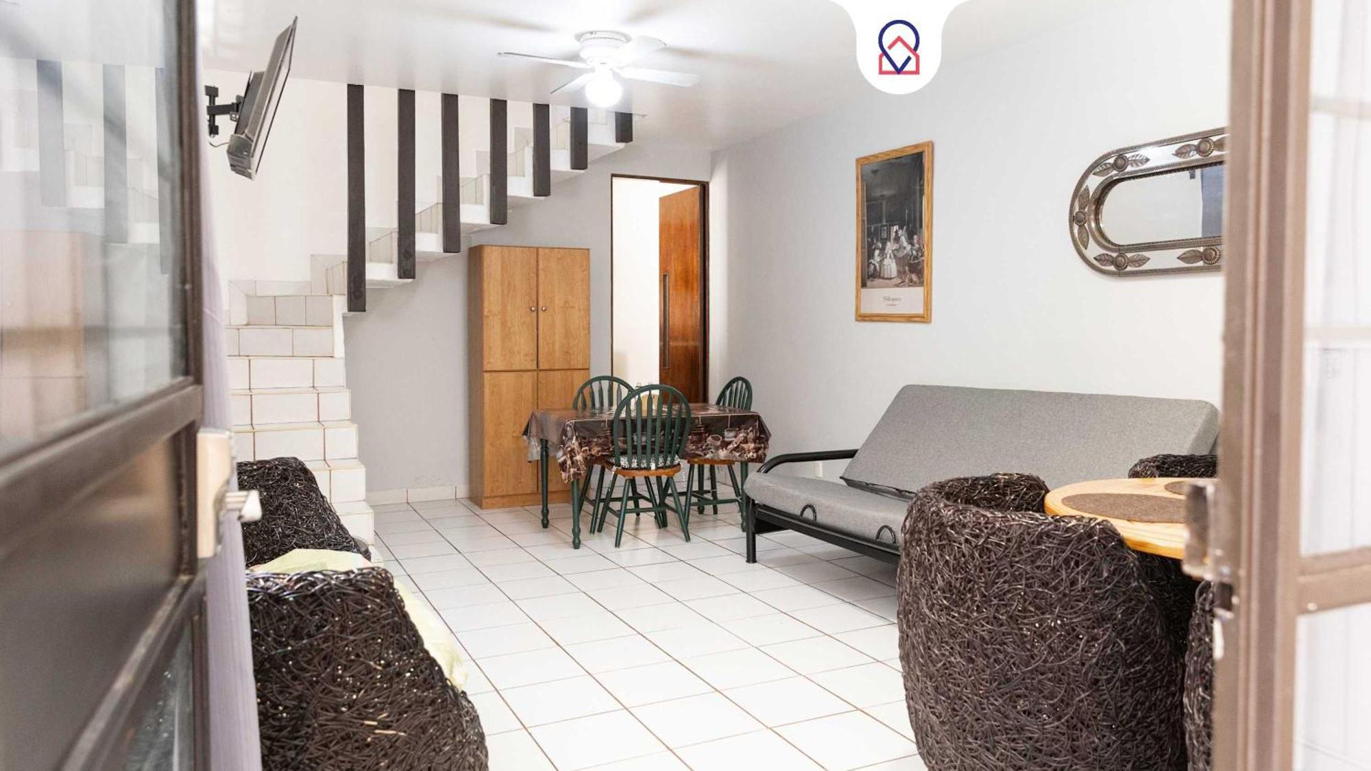 Bohemian In With 2 Bedrooms *