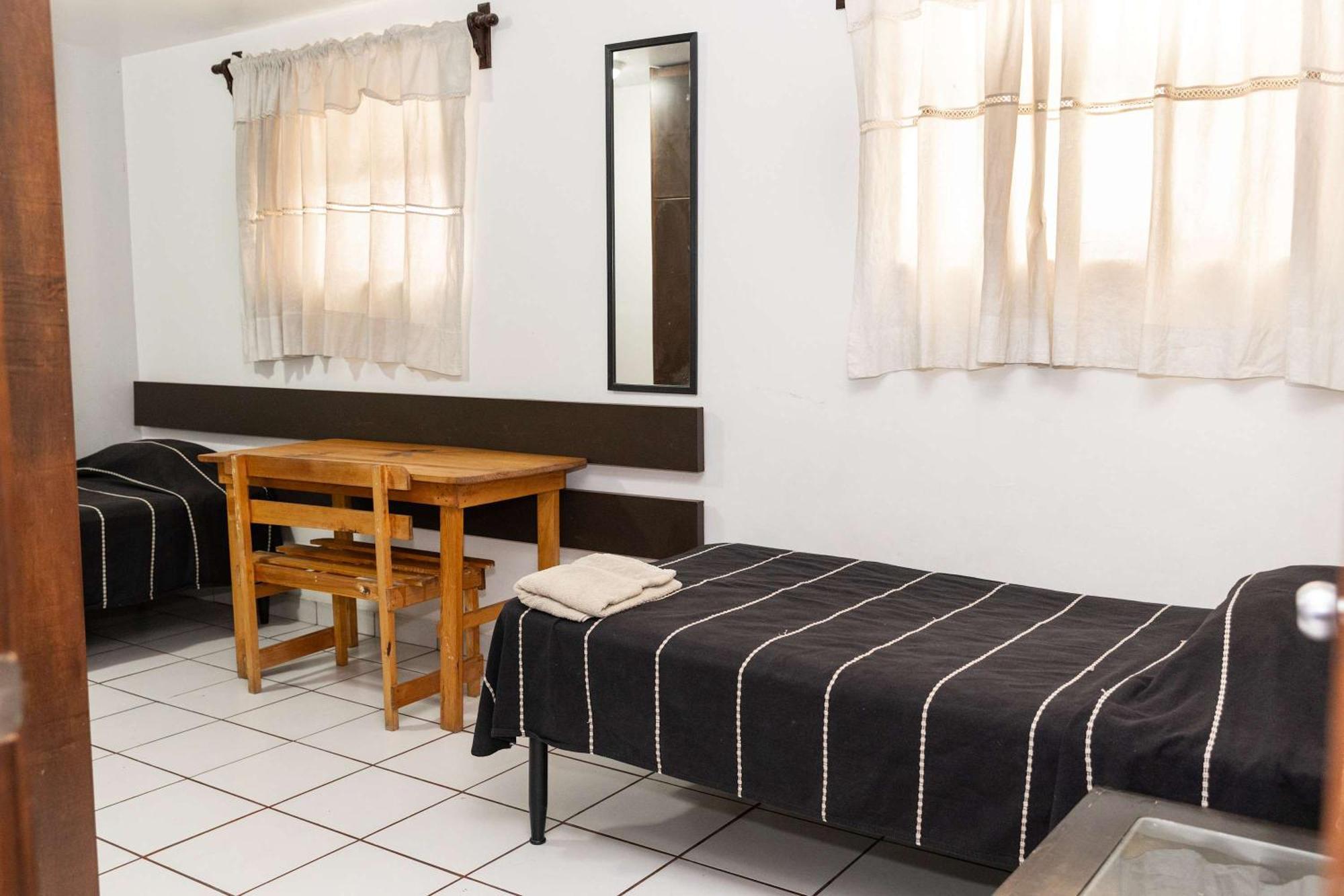 Bohemian In With 2 Bedrooms *