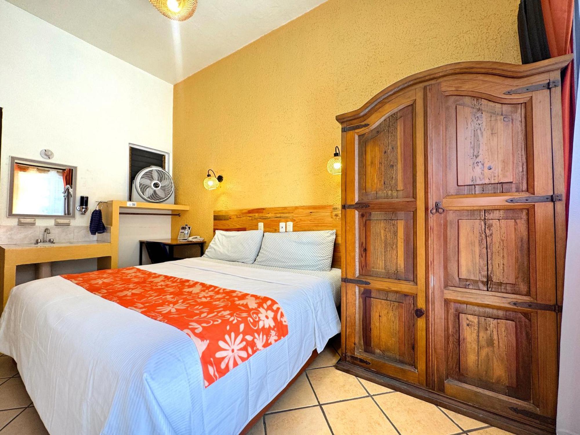 Hotel Escalada 2*