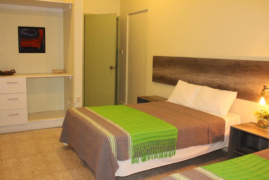 Bed and breakfast San Fernando 2*