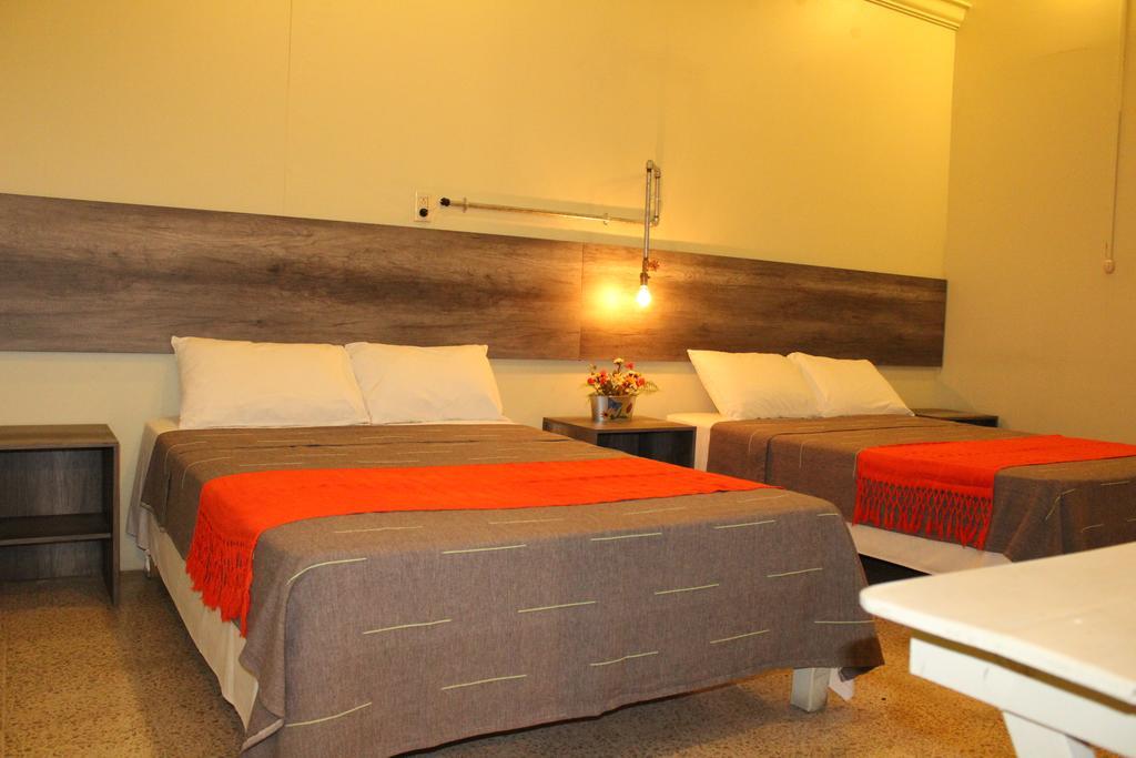 Bed and breakfast San Fernando 2*