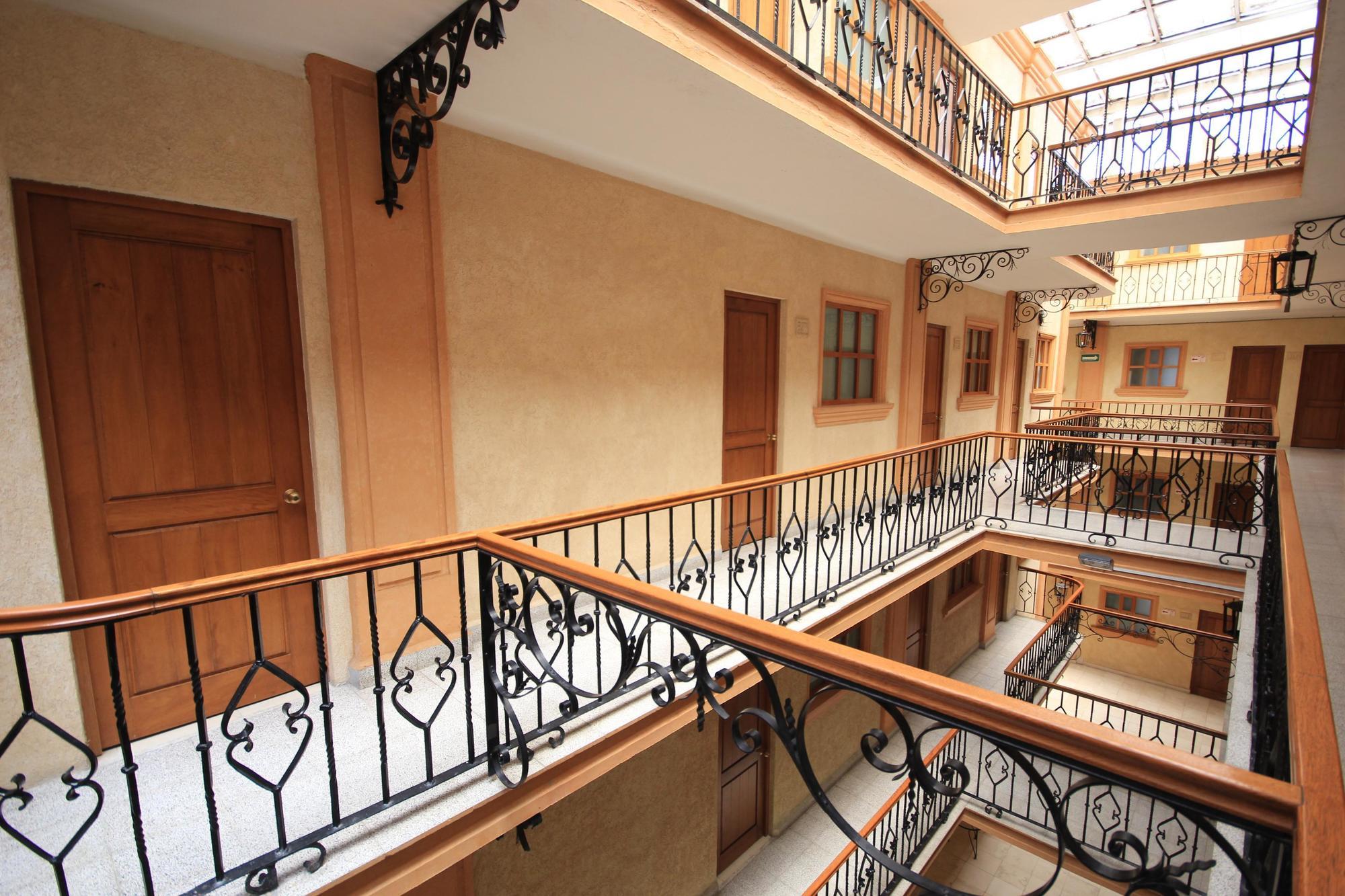 Hotel Marques Del Valle