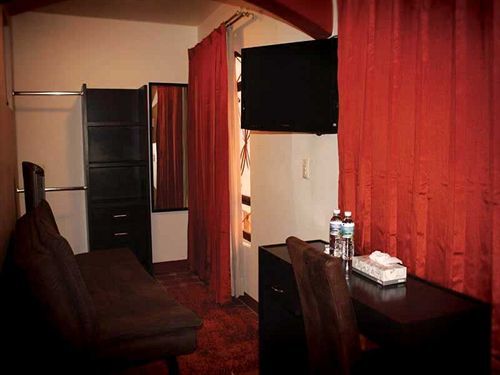 Antigua Curtiduria Hotel 2*