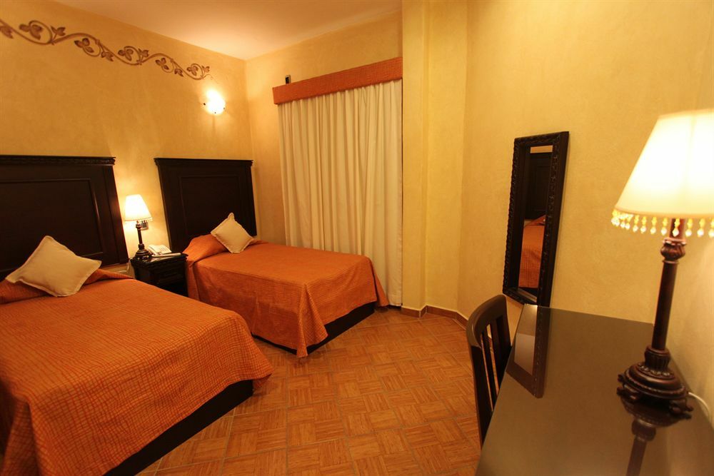 Xochimilco By Dot Tradition 4*