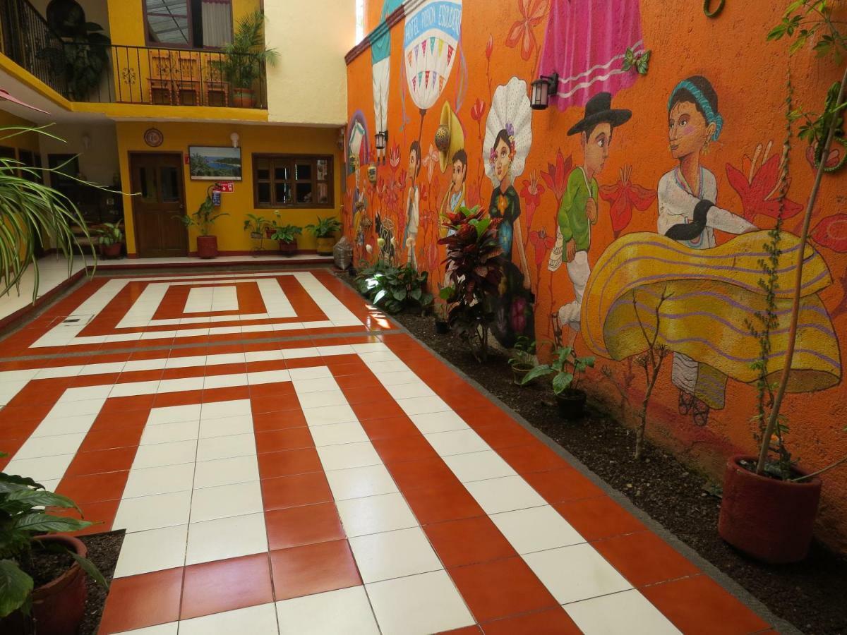 Escudero Hotel