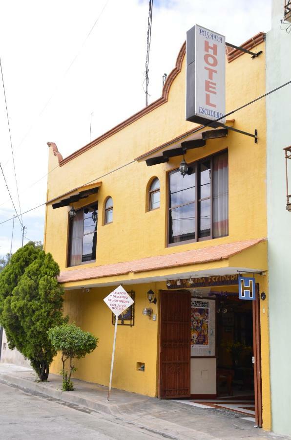 Hotel Escudero