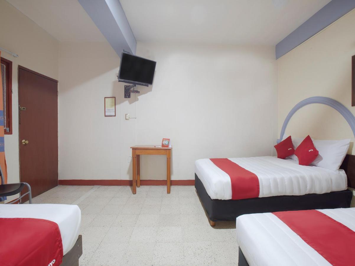 Hotel Oyo Maria 2*