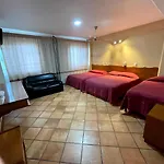 Hotel Bugambilias