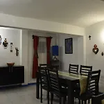 Casa Gris Aleman