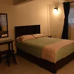 Casa Gris Aleman
