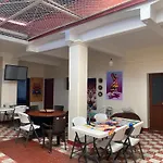 Hostal Mil Mascaras