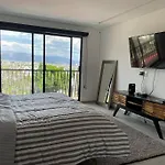 Lovely 3 Bedroom Condo With Rooftop