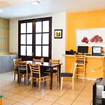 Happy Express Hotel