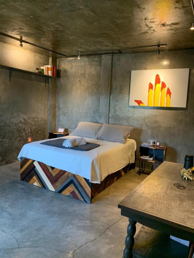 Caja Hotel
