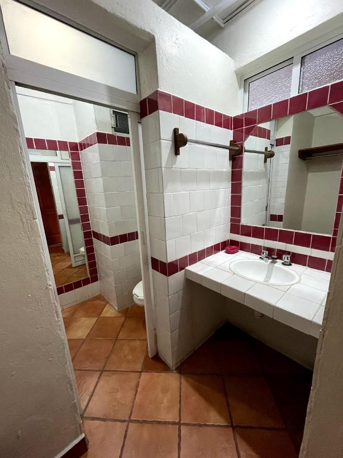 Hotel Bugambilias *