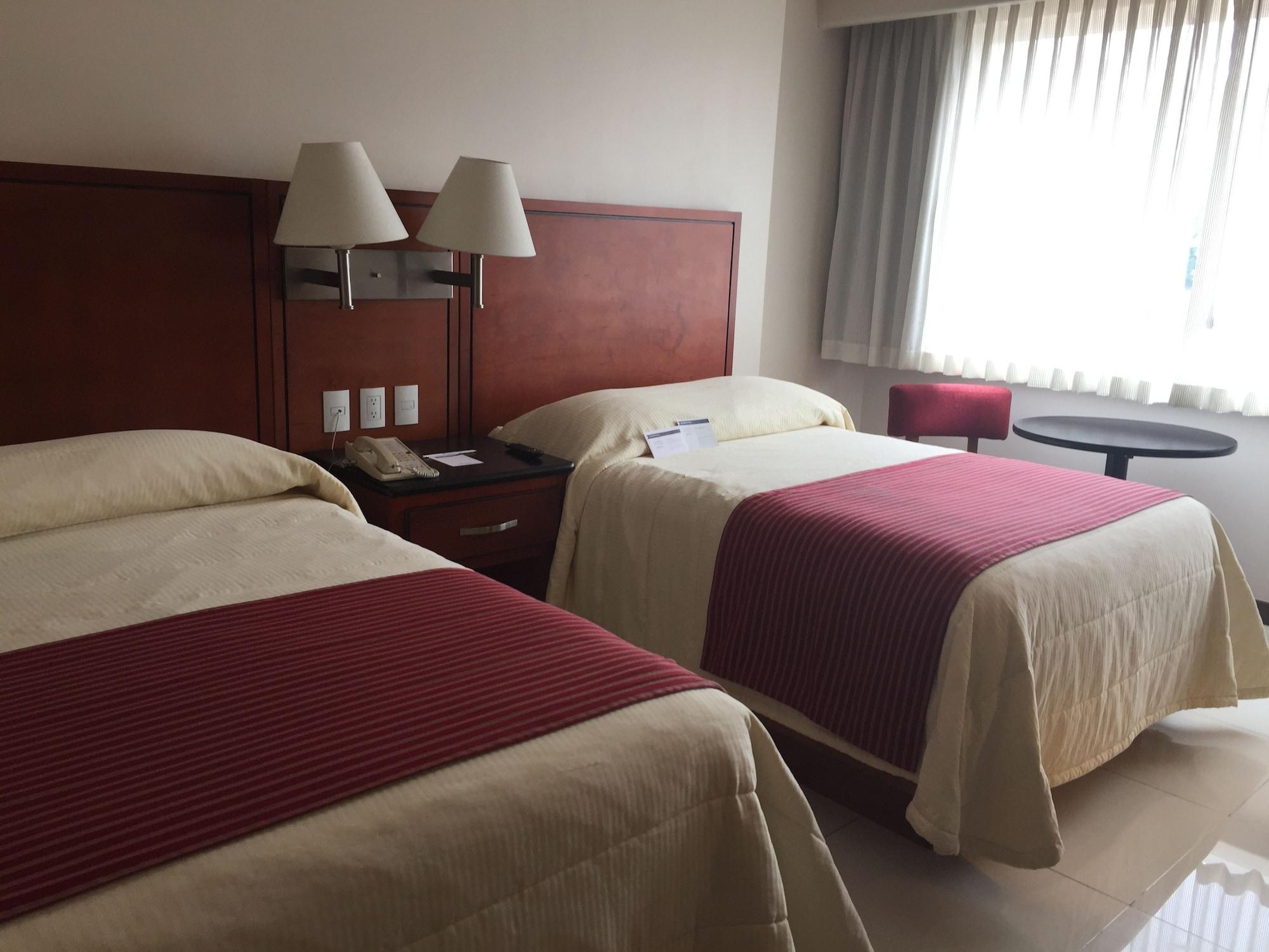 Fortin Plaza 4*