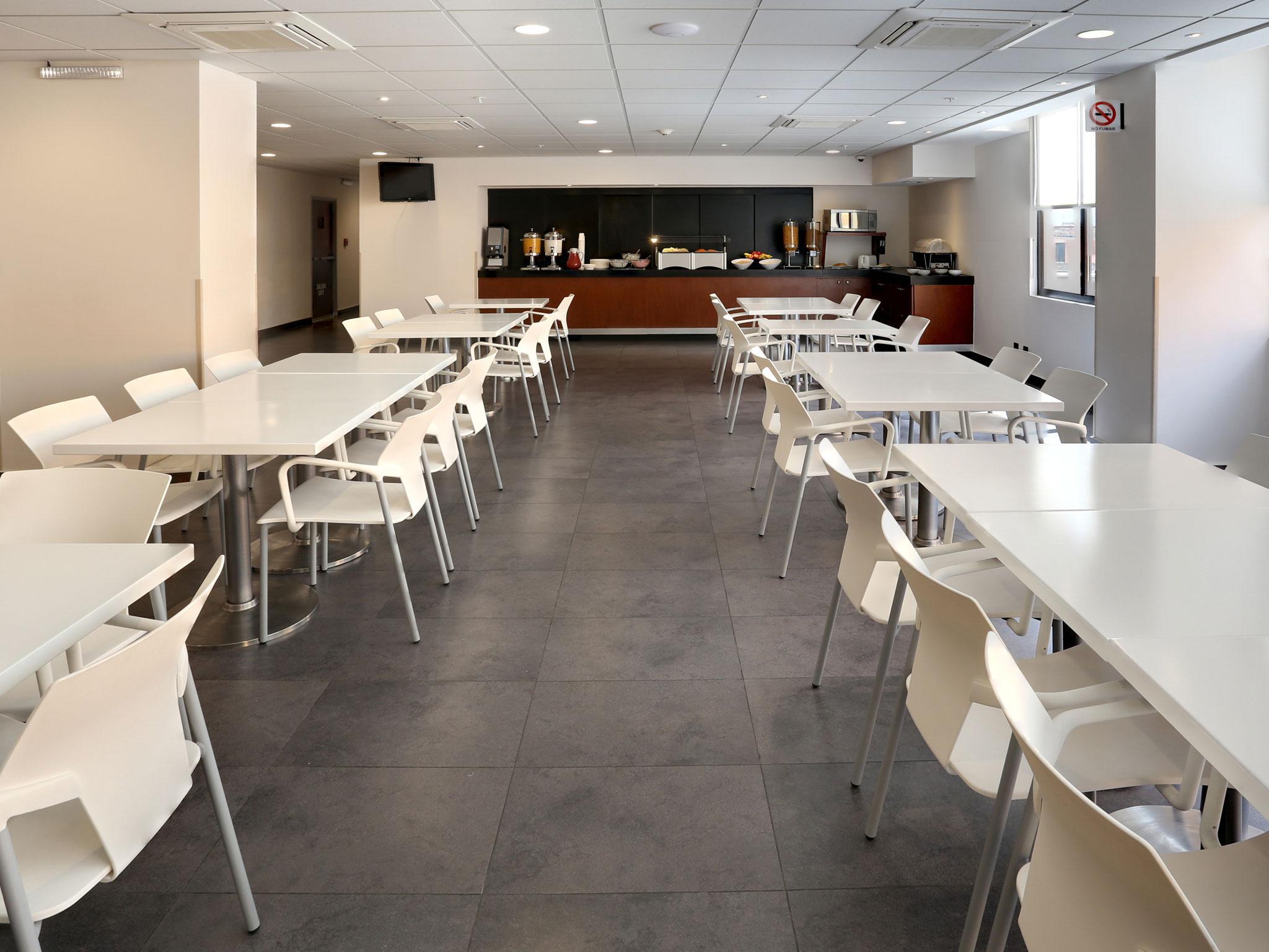 Hotel Express By Marriott 4*