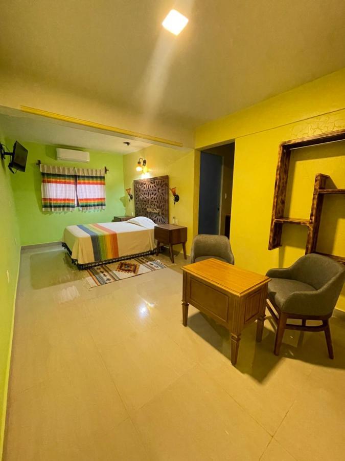 Cárdon Hotel *
