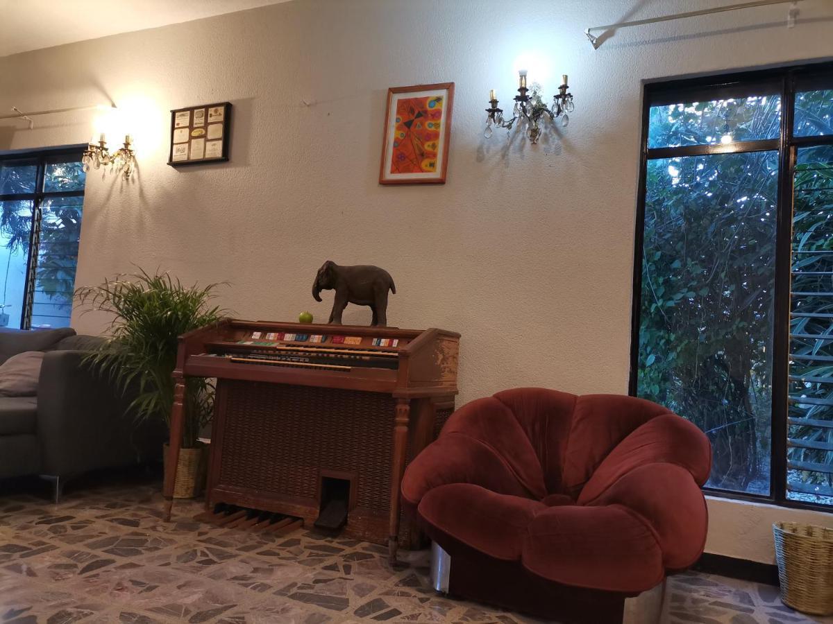 Guest house Xitla *