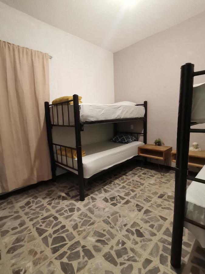Guest house Xitla *