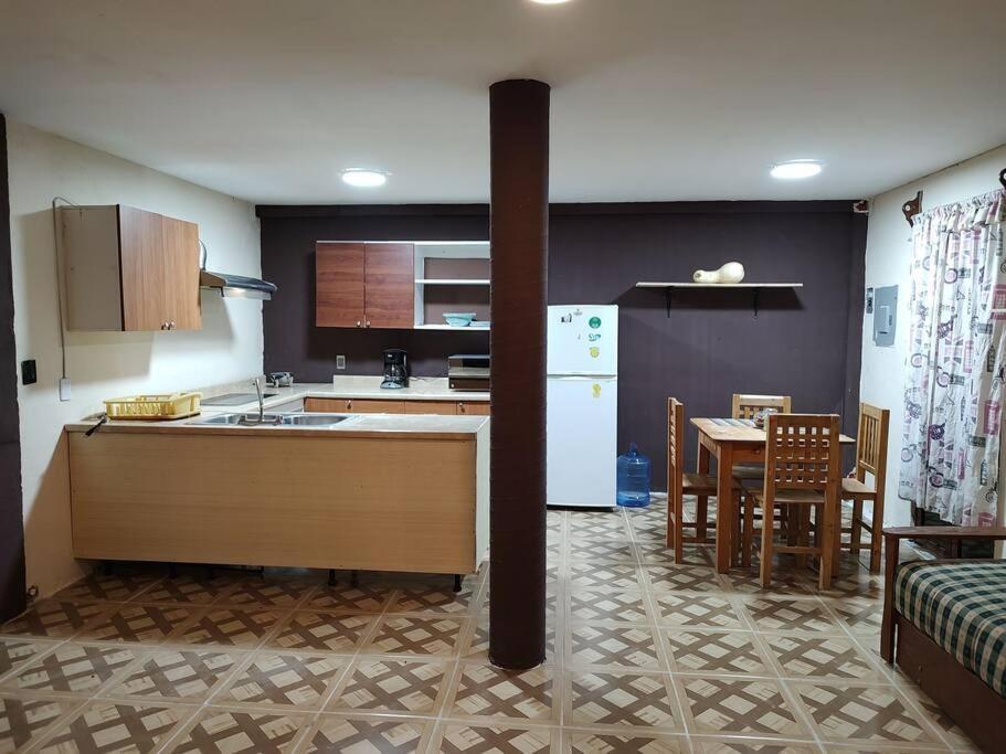Departamento Amplio Con Cocina Y Bano Privado Oaxaca