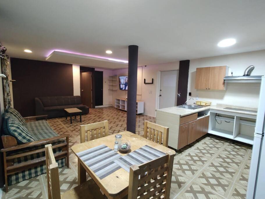 Departamento Amplio Con Cocina Y Bano Privado Apartment